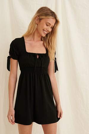 Black Gerecyclede mini-jurk met ruches