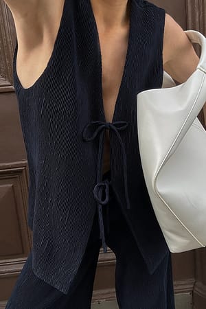 Navy Chaleco largo plisado