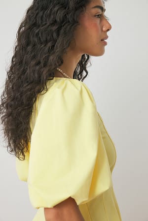 Image 3 of 6