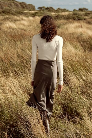 Brown Midikjol i satin