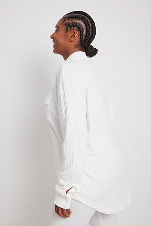 Image 2 of 4