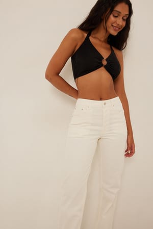 Black Neckholder Singlet mit Ringdetails