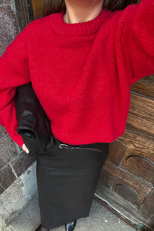 Red Strikket genser i ullblanding med rund hals