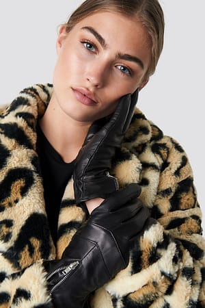 Black/Silver Zip Leather Glove