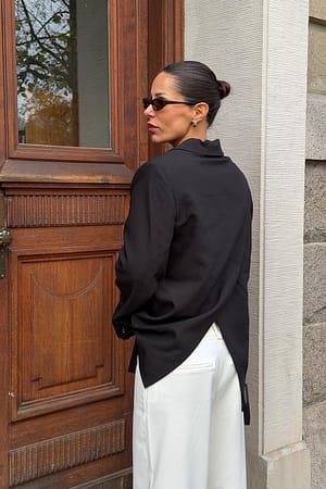 Black Oversized Open Back Blazer