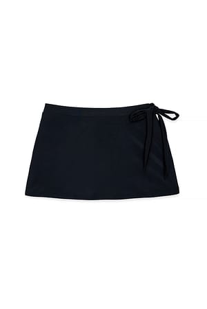Black Sarong