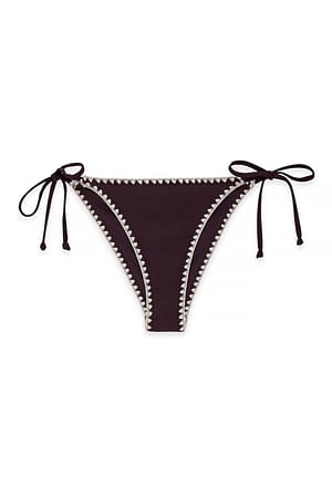 Brown Bikinitruse med sømdetaljer