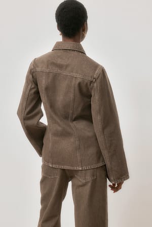 Image 2 of 6