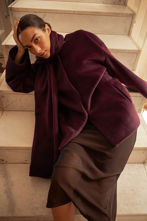 Burgundy Short Scarf Detailed Coat