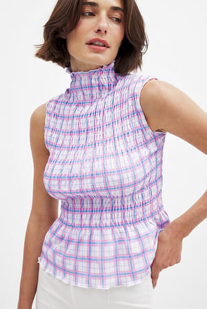 Checkered Sleeveless Smock Top