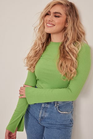 Green Geribde top met split in mouwen