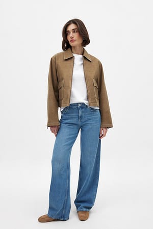 Light Blue Soft Denim mit mittlerer Taille