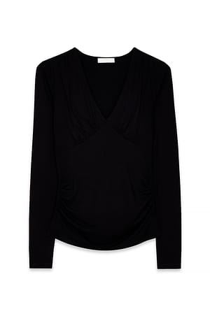 Black Blød Soft Line top med flæser og V-udskæring