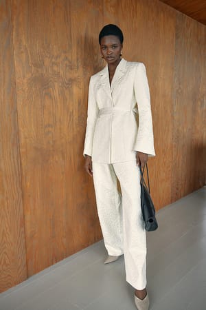 Moonbeam gerade geschnittene strukturierte Hose mit mittlerer Taille