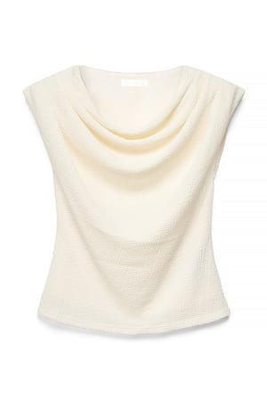 White Top estructurado con hombreras