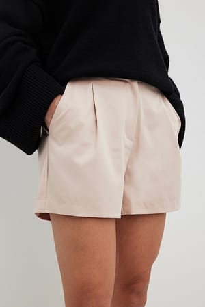 Maßgeschneiderte kurze Hose