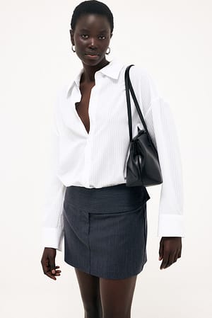 Stripe taillierter Minirock mit weitem Bund