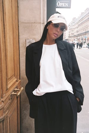 White Oversize-T-Shirt aus schwerer Bio-Baumwolle mit Rundhalsausschnitt