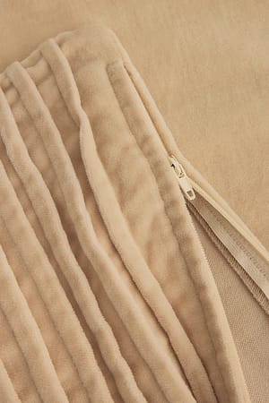 Image 4 of 4