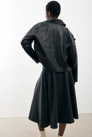 Image 3 of 7
