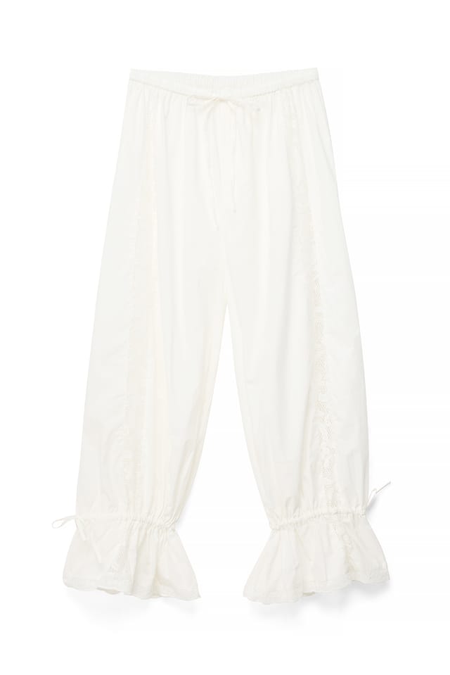 Offwhite Ballongbukse med blondedetaljer