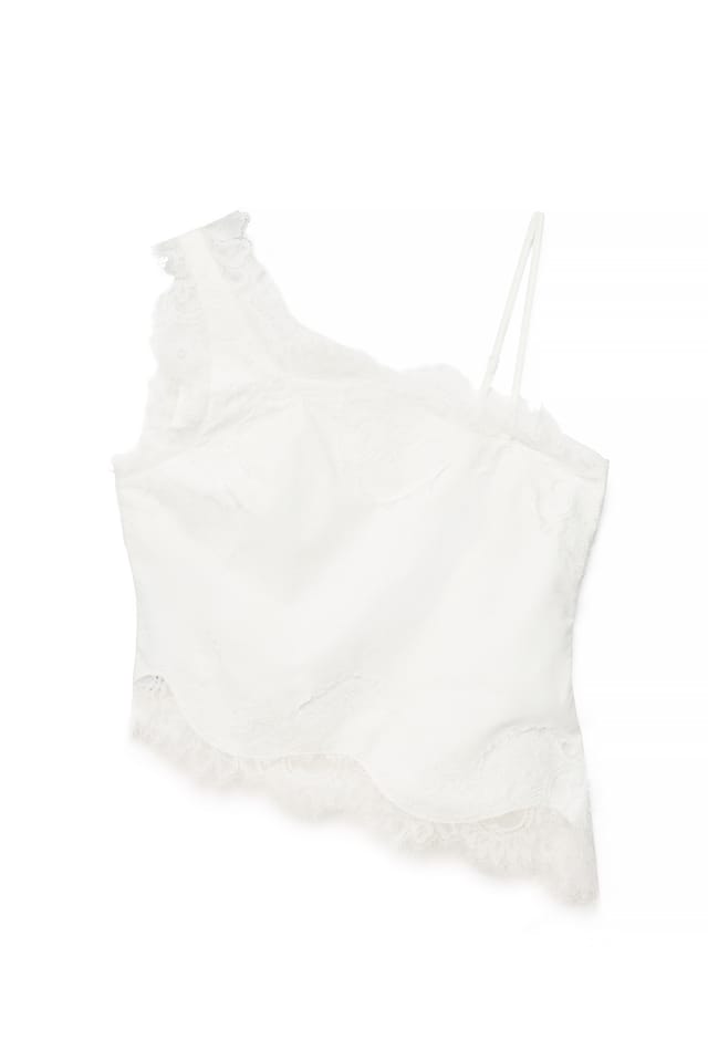 White Topp i linblanding med blondedetaljer