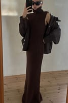 Go to image 4 of 7