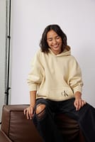 Go to image 1 of 4