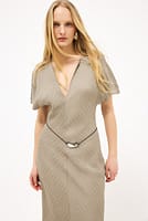 Go to image 3 of 6