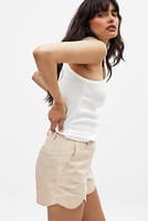 Go to image 3 of 6