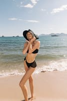 Go to image 1 of 6