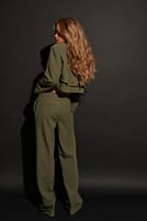Go to image 3 of 6