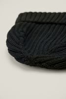 Go to image 4 of 4