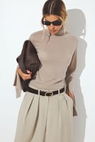 Go to image 3 of 7