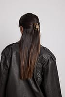 Go to image 1 of 4