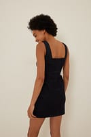 Go to image 2 of 4