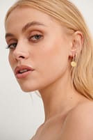 Go to image 1 of 4