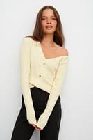 Go to image 1 of 4