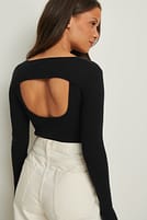 Go to image 1 of 4