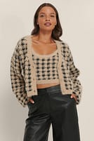 Go to image 3 of 4