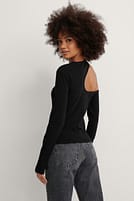 Go to image 2 of 4
