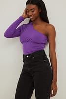 Go to image 1 of 4