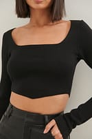 Gå till bild 1 av 4