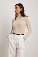 Go to image 2 of 4