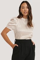 Go to image 1 of 4