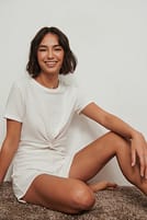Go to image 1 of 4
