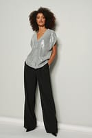 Go to image 1 of 4