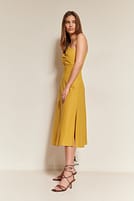 Go to image 1 of 4