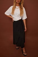 Go to image 3 of 4