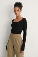 Go to image 1 of 4